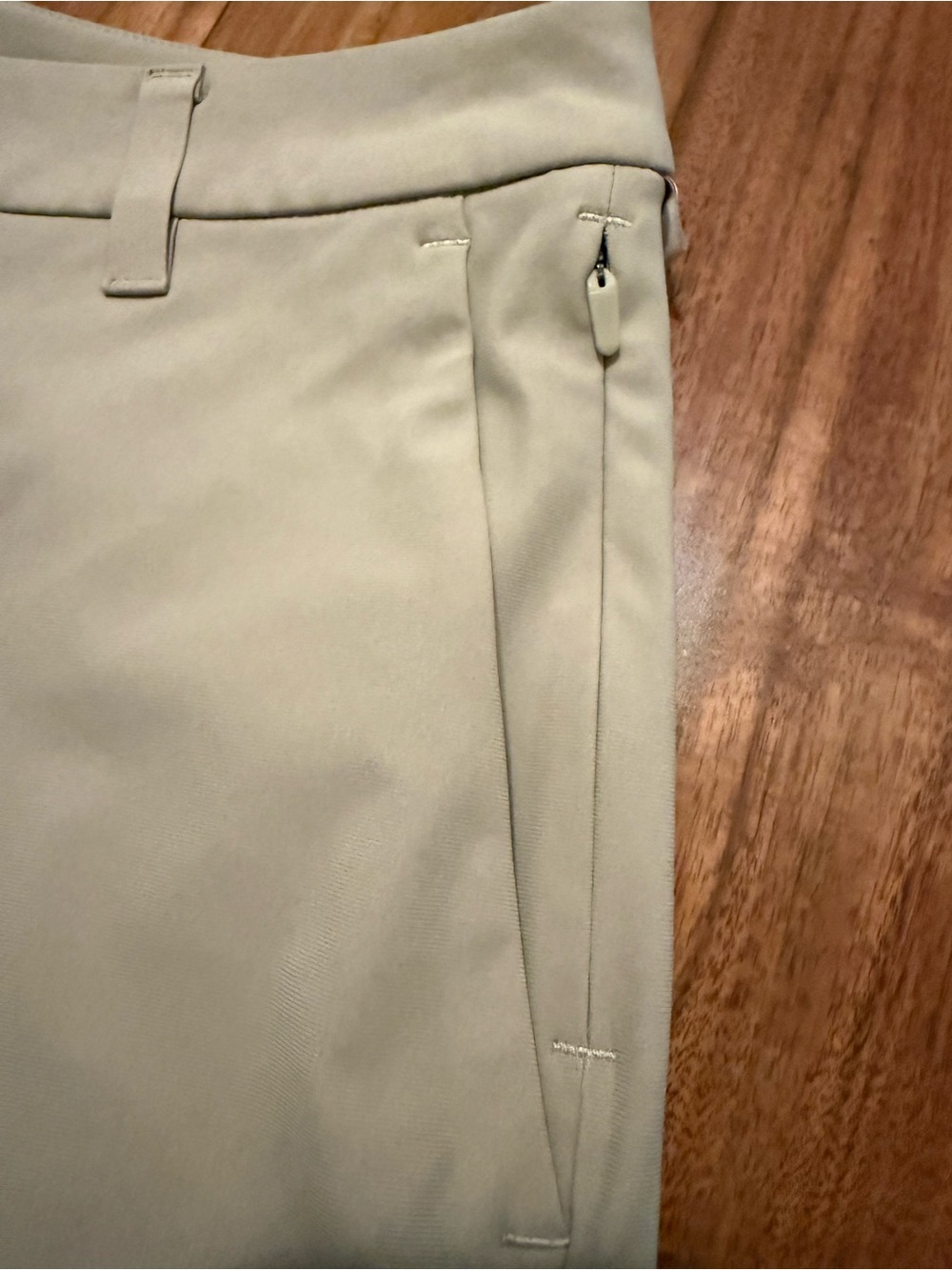 LULULEMON Commission Classic-Fit Short 7” *Warpstreme Men’s sz 32 in Khaki/Tan - Picture 4 of 10